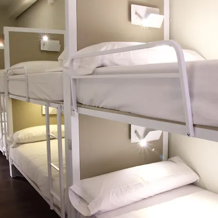 ホステル ポシュテル プレミアム