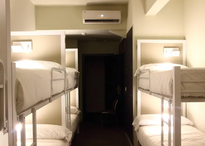 Hostal Poshtel - Premium *