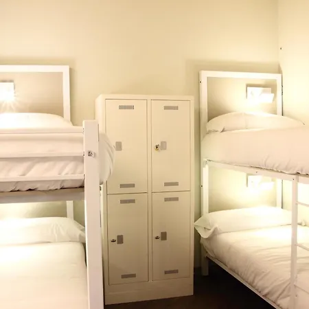 Hostal Poshtel - Premium *