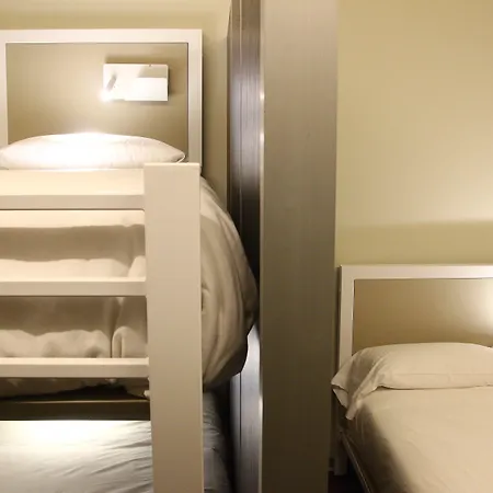 Hostel Poshtel - Premium Bilbao