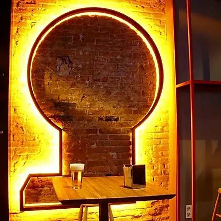 Poshtel - Premium Hostel