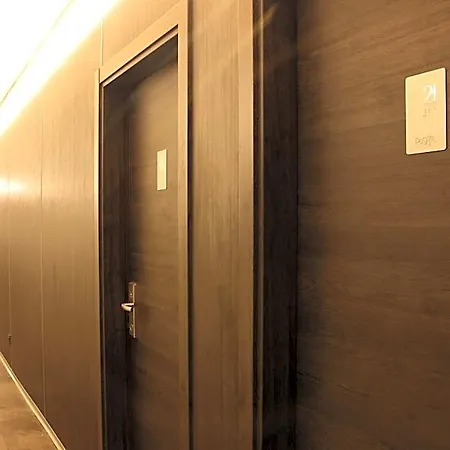 Poshtel - Premium *