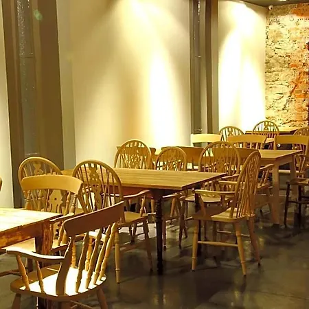 Hostel Poshtel - Premium