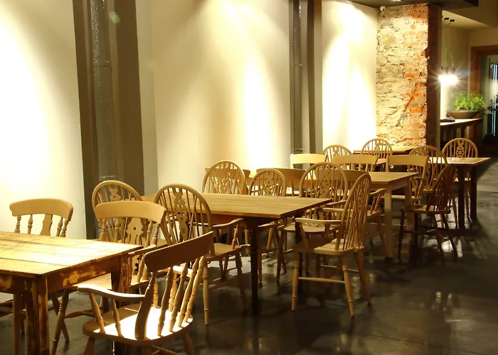 毕尔巴鄂波希特尔 - 高级旅舍 *