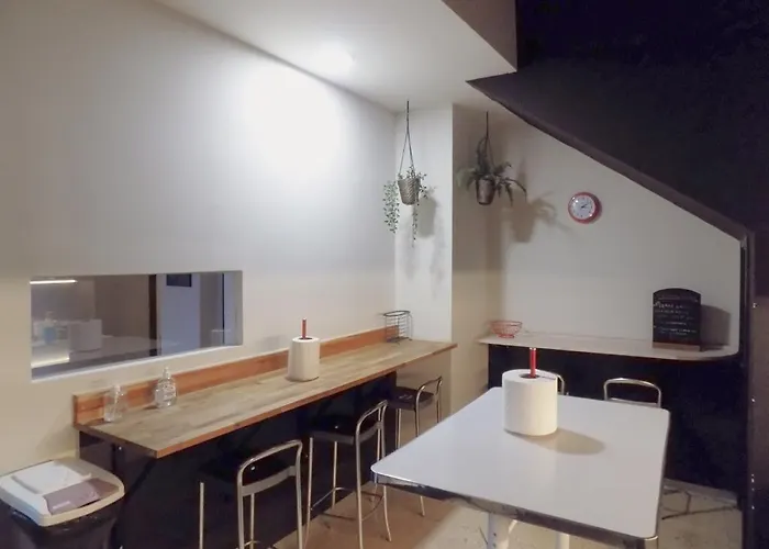 旅馆 毕尔巴鄂波希特尔 - 高级旅舍 *