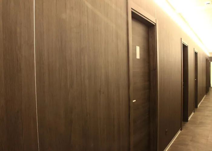 旅馆 毕尔巴鄂波希特尔 - 高级旅舍 *